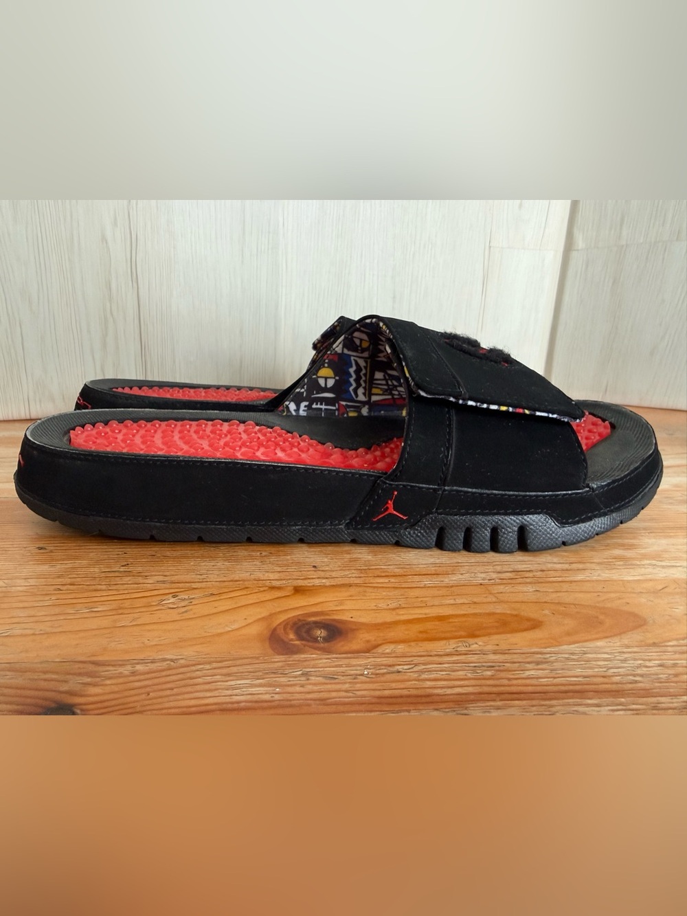 Nike Air Jordan Hydro 8 Retro Slide Sandals Men’s 11 Black Red (Scented 😆) VGUC - Picture 5 of 15